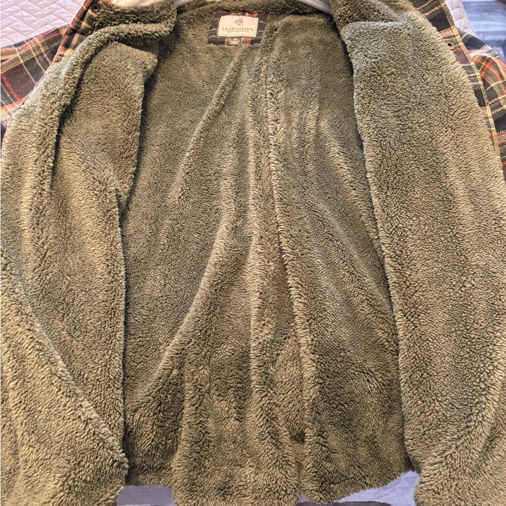Legendary Whitetails Plaid Jacket - Picture 2 of 4